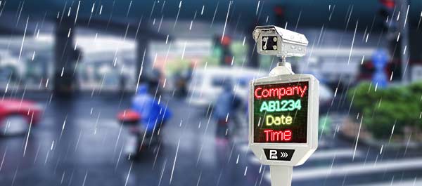 Niveau de protection IP66, prend en charge une utilisation dans des environnements difficiles tels que les jours de pluie et les tempêtes de neige, avec une plage de température de fonctionnement de -35° à 85°.